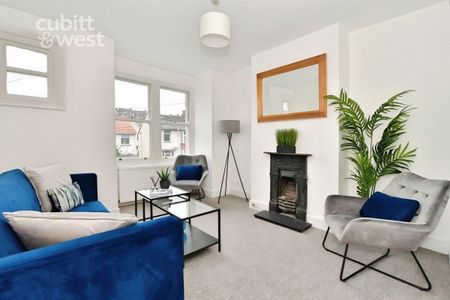 2 bedroom maisonette to rent - Photo 2
