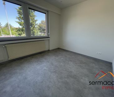 Appartement de type F2 avec ascenseur - Photo 2