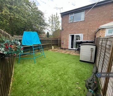 2 bedroom semi-detached house to rent - Photo 4