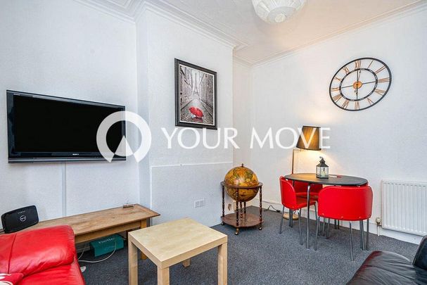 4 bedroom terraced house to rent - Photo 1