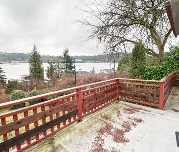 Spacious 5 Bedroom Home With Stunning Burrard Inlet Views In Port M... - Photo 2