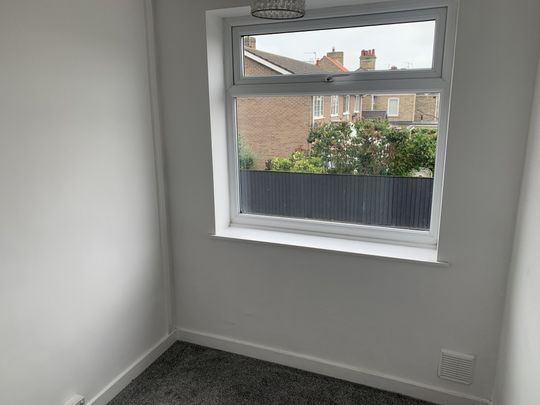 Florence Road, Lowestoft - Photo 1