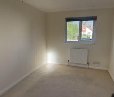 3 bedroom detached house to rent - Photo 3