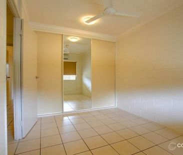 West End Living! - Photo 2