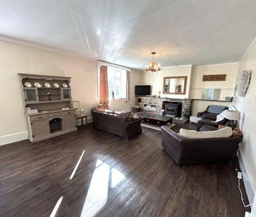 5 bedroom detached house to rent - Photo 4