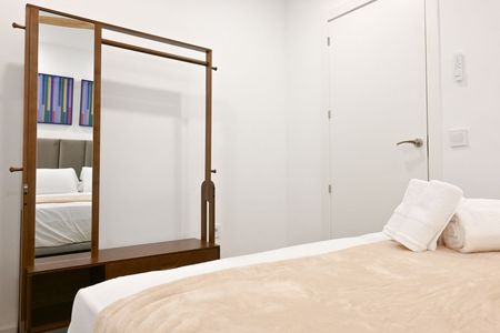 Calle de Villamanín - Photo 4