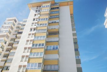 Apartamento T3 na Costa da Caparica semi-mobilado