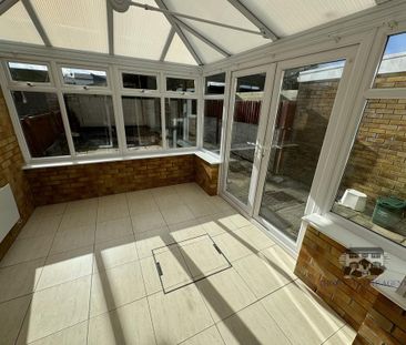 3 bedroom terraced house to rent - Photo 4