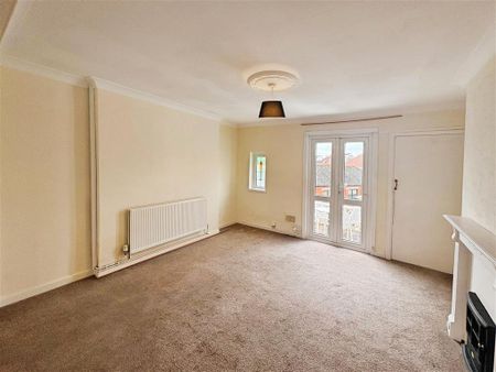 Fairwater Grove East, CARDIFF - Photo 2