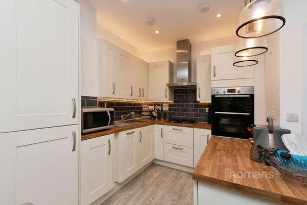 Stansfield House, Swallowtail Grove, Frimley, Camberley, Surrey, GU16 - Photo 1