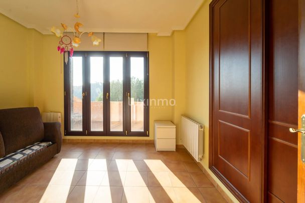 A house with a garden and a swimming pool for a long time to rent in Altea Hills - Photo 1