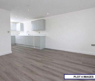 Park Lane, Kidderminster, DY11 - Photo 2