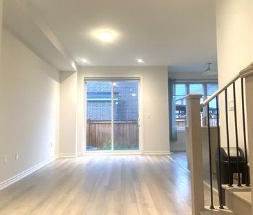 For Lease - 168 Tempel Street, Richmond Hill, Ontario - Photo 2