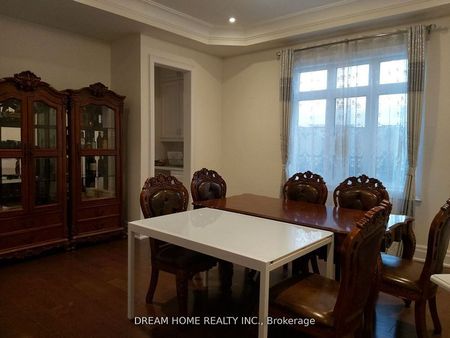 For Lease - 96 hamster Crescent, Aurora, Ontario - Photo 3