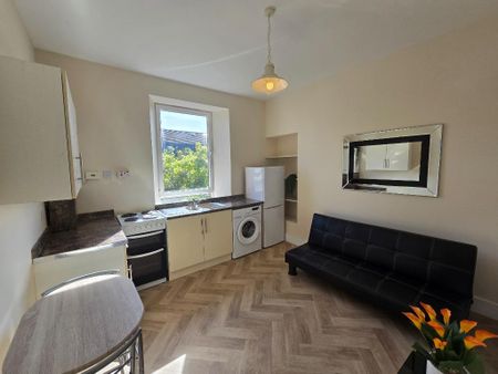 1 bedroom flat to rent - Photo 3