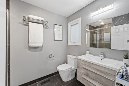 For Lease - 1924 Balsam Avenue, Mississauga, Ontario - Photo 5