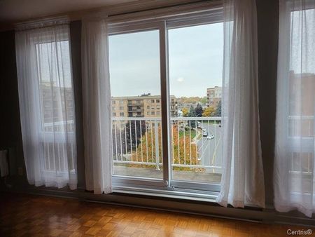 Condo for rent, Montréal (Anjou) - Photo 2