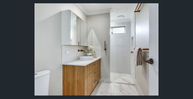 Stunning Modern Home in Prime Stafford Location - Photo 1