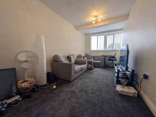 4 bedroom house to rent - Photo 1