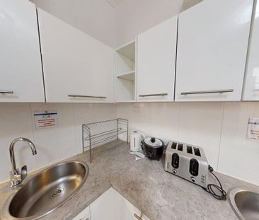 Chippendale - Photo 5