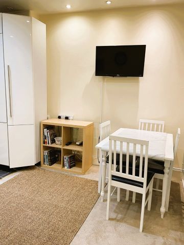 3 Bed Flat, Sandwich Street, WC1H - Photo 2