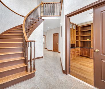 For Lease - 3120 Velmar Drive, Mississauga, Ontario - Photo 2