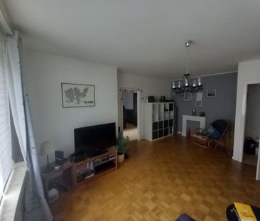 Großzügig geschnittene 2 Zi.-Whg. ca. 60qm in der Lindenstraße FREI... - Photo 4