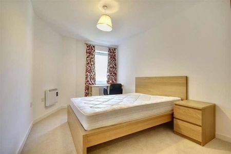 Richmond House, Bonfire Corner, Portsmouth, PO1 - Photo 3