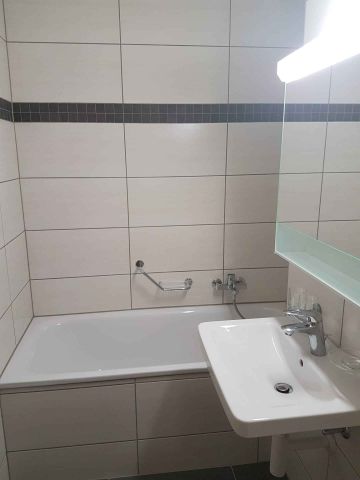 1 Zimmer, 2. Stock - Photo 5