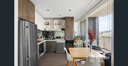 GRACIOUS LIVING IN A GRAND LOCATION - GARDEN APARTMENTS - Photo 2