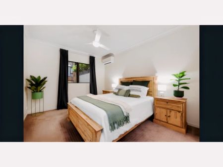 3Bedrooms, 2Bathrooms - Photo 2