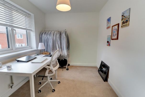 Brooklime Avenue, Warwick - Photo 1