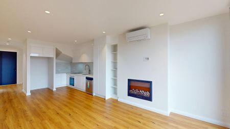 Where Light, Luxury and Location Unite - Photo 2