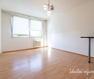 Pronájem bytu 1+kk 33 m2 - Photo 1