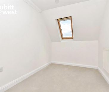 3 bedroom apartment to rent - Photo 3