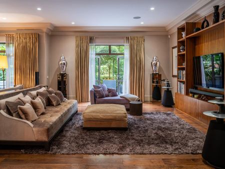 3 bedroom flat to rent - Photo 4