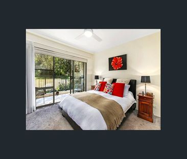 Spacious Apartment | Waterviews | Ideal Location - Photo 2