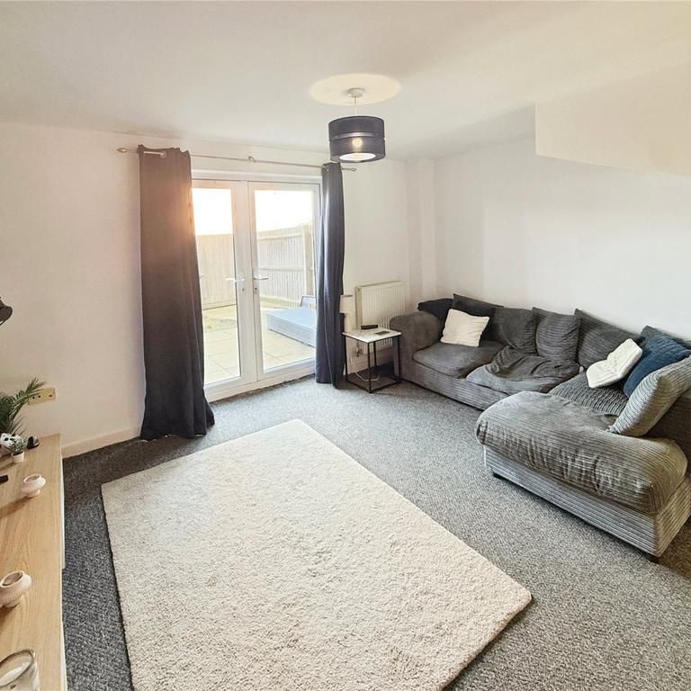 2 bedroom terraced house to rent - Photo 1