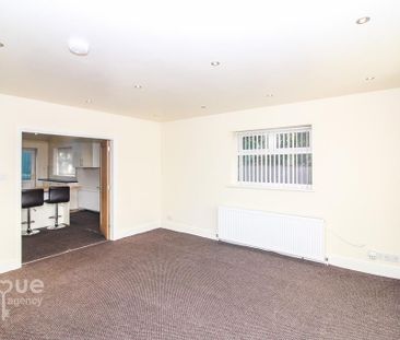 4 bedroom semi-detached house to rent - Photo 1