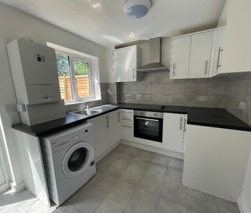 Terraced House - Photo 3