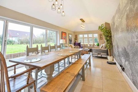 Broad Street, Guildford, GU3 - Photo 4