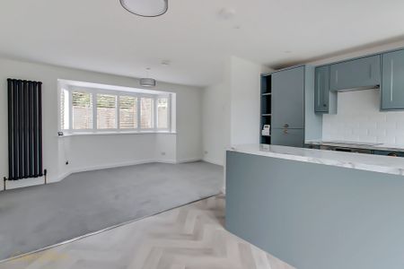 1 bed detached house to rent in South Strand, East Preston, BN16 - Photo 2