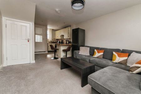 West Street, Axminster - Photo 4