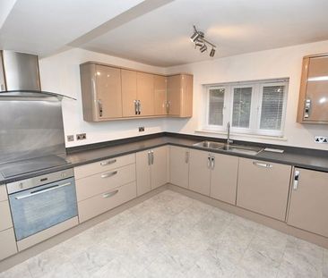 The Green, Bearsted, Maidstone - Photo 3