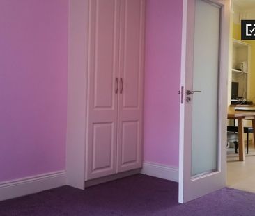Cosy 1-bedroom apartment for rent in Terenure, Dublin - Photo 3