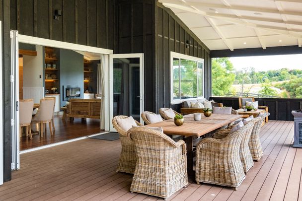 54 Nilgiri Road, Poraiti - Photo 1