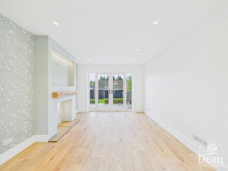 Charnwood Court, Lydney - Photo 2