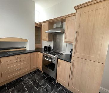 1 bedroom in a house share to rent - Photo 6