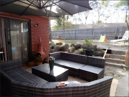 Comfort and Style: Your Sanctuary at 21 Cascades View, Yallambie - Photo 3