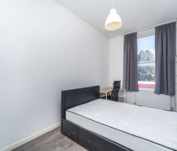 3 Bedroom Flat/Apartment to rent - Photo 1